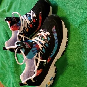 Women's Skechers sneakers
